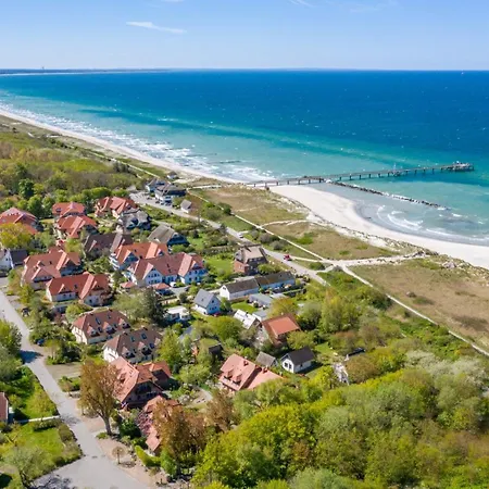 Ferienhaussiedlung Strandperlen Buchenhof 3b * Wustrow (Fischland)